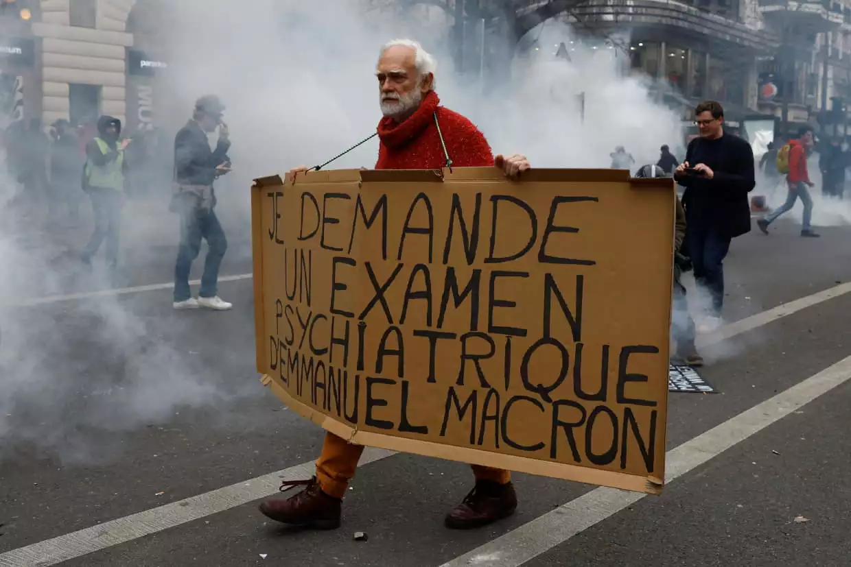 Γαλλία: Ο Μεγάλος Θυμός Για Τη Συνταξιοδοτική Μεταρρύθμιση Και Η Επόμενη Μέρα