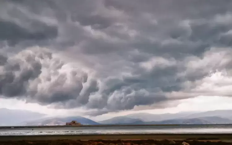 Καιρός: Αλλαγή σκηνικού με βροχές και πτώση της θερμοκρασίας