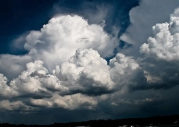Ο Καιρός Σήμερα Για Κοζάνη Και Δυτική Μακεδονία: Λίγα Σύννεφα Με Τοπικές Βροχές Και Σποραδικές Καταιγίδες