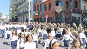 Κοζάνη - Καμάρι και περηφάνια στην παρέλαση της 25ης Μαρτίου Κοζάνη – Καμάρι και περηφάνια στην παρέλαση της 25 Μαρτίου