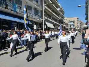 Κοζάνη - Καμάρι και περηφάνια στην παρέλαση της 25ης Μαρτίου Κοζάνη – Καμάρι και περηφάνια στην παρέλαση της 25 Μαρτίου