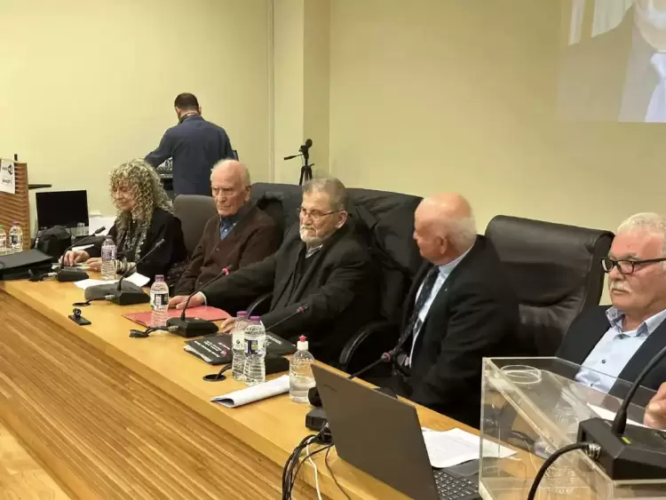 Κοζάνη: Παρουσιάστηκε το βιβλίο  «Χιονονιφάδα στη Σαχάρα» του Βασίλη Ταρνανίδη