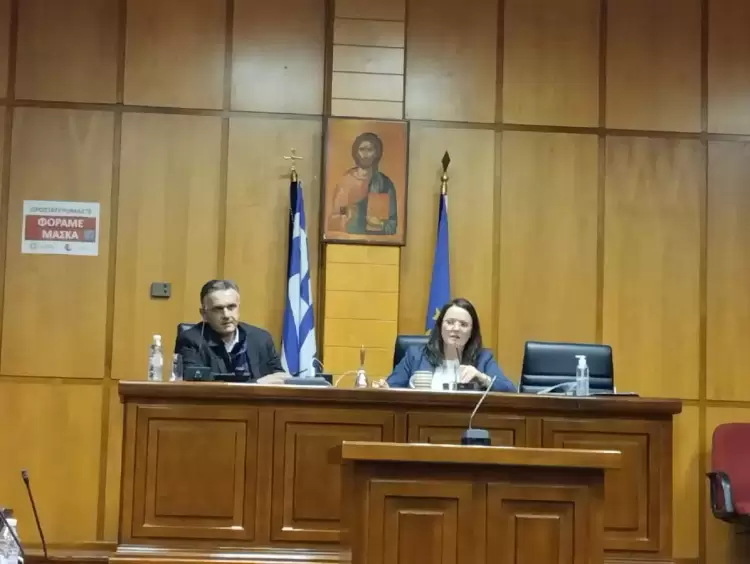 «Λουκέτο» για όλους… στην Υψηλή Γέφυρα Σερβίων