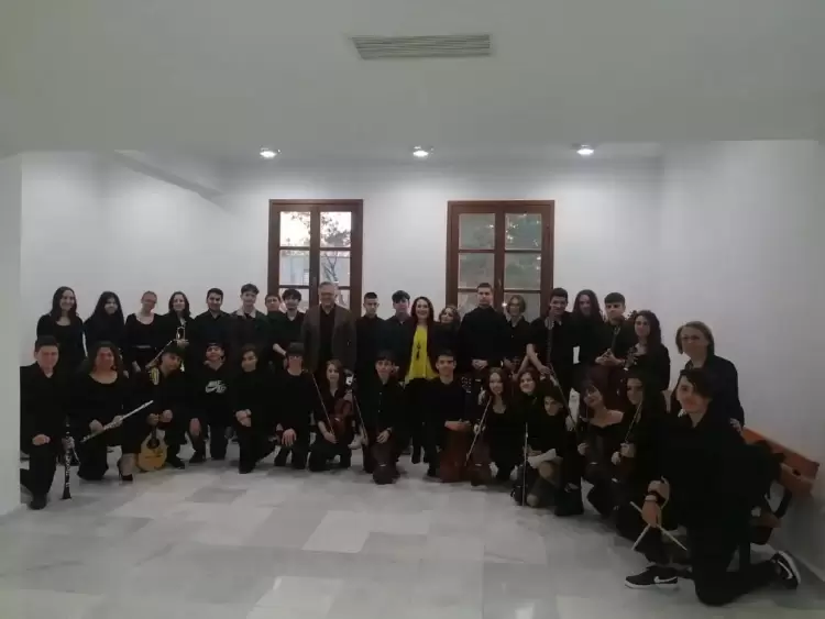 Μουσικό Σχολείο Σιάτιστας - Επετειακή εκδήλωση για την 25η Μαρτίου Μουσικό Σχολείο Σιάτιστας Επετειακή εκδήλωση για την 25η Μαρτίου