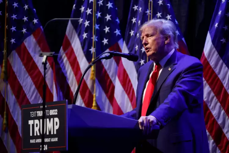 Ντόναλντ Τραμπ: Ασκήθηκε ποινική δίωξη σε βάρος του, θα παραδοθεί την Τρίτη – «Εξέγερση» από τους Ρεπουμπλικανούς