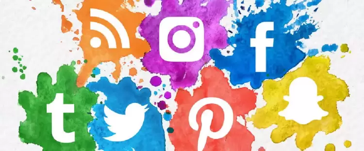 Οκτώ στους δέκα Έλληνες μαθαίνουν τις ειδήσεις από τα Social Media