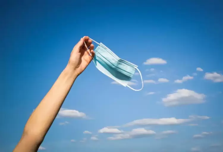 Τέλος σε Rapid Test και μάσκες – Πού παραμένουν