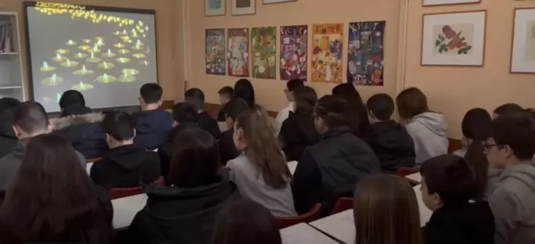 Τέμπη: Μαθητές διασκευάζουν το «φιλαράκι» - «Από τύχη καθαρή δεν ήμουνα εγώ ένα θύμα» Τέμπη: Μαθητές διασκευάζουν το «φιλαράκι» – «Από τύχη καθαρή δεν ήμουνα εγώ ένα θύμα»