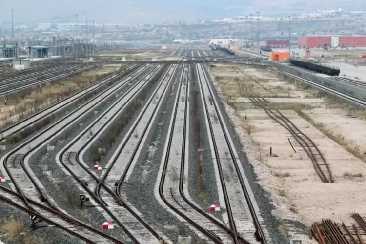 Τέμπη: Θα ξαναμπούν τα τρένα στις ράγες; Στον αέρα τα δρομολόγια Αθήνα – Θεσσαλονίκη