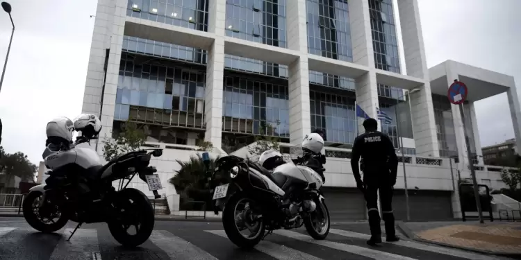 Τέσσερις συλλήψεις χούλιγκαν για την επίθεση με μαχαίρι στο Εφετείο