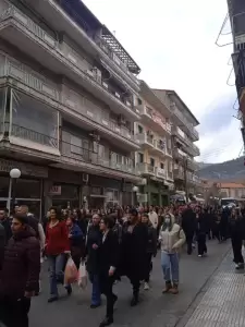 Οι Φοιτητικοί Σύλλογοι Κοζάνης κάλεσαν τον κόσμο σε κινητοποίηση στην κεντρική πλατεία της πόλης Οι Φοιτητικοί Σύλλογοι Κοζάνης κάλεσαν τον κόσμο σε κινητοποίηση στην κεντρική πλατεία της πόλης