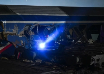Σύγκρουση Τρένων Στη Λάρισα: Λανθασμένη Διαχείριση Της Κυκλοφορίας Η Πρώτη Εκτίμηση Για Το Δυστύχημα