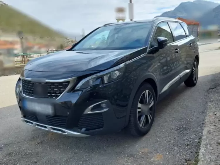 Συνελήφθη αλλοδαπός, ο οποίος επιχείρησε να εξάγει, εκτός ελληνικής επικράτειας, Ι.Χ.Ε. αυτοκίνητο