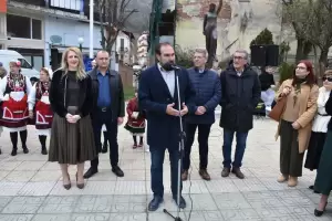 Η αναβίωση του εθίμου «Λάζαρα» από τον Δήμο Φλώρινας και πολιτιστικούς συλλόγους Η αναβίωση του εθίμου «Λάζαρα» από τον Δήμο Φλώρινας και πολιτιστικούς συλλόγους