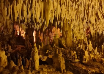 Επίσκεψη Στο Σπήλαιο Δράκου, Καστοριάς