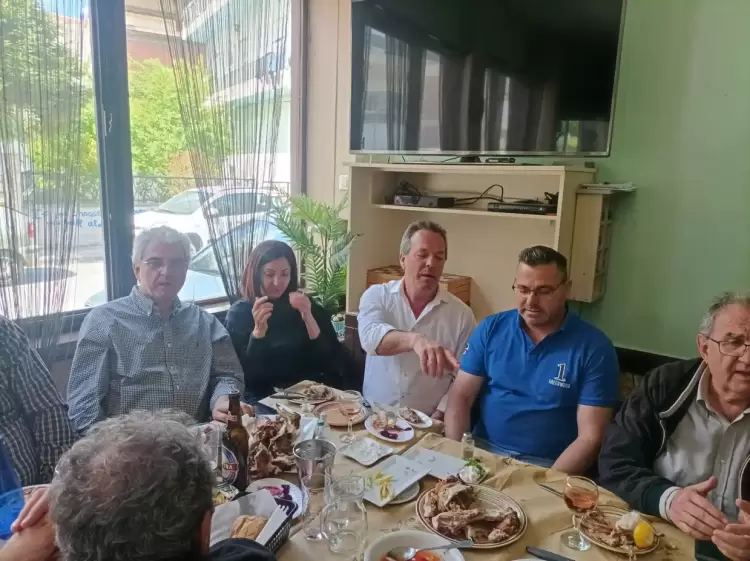 Γεύμα λόγω ονομαστικής…