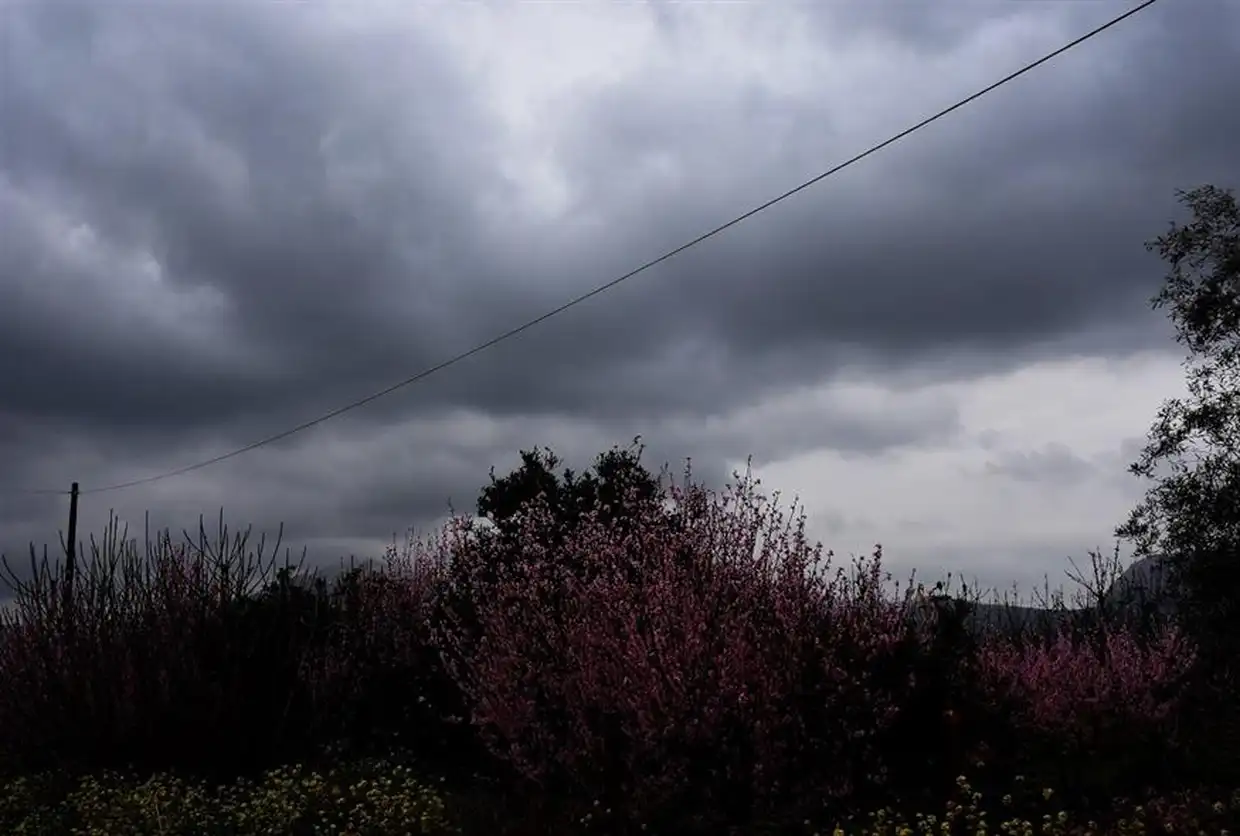 Ο Καιρός Σήμερα Για Κοζάνη Και Δυτική Μακεδονία: Άνοδος Θερμοκρασίας Και Τοπικές Βροχές Το Σάββατο