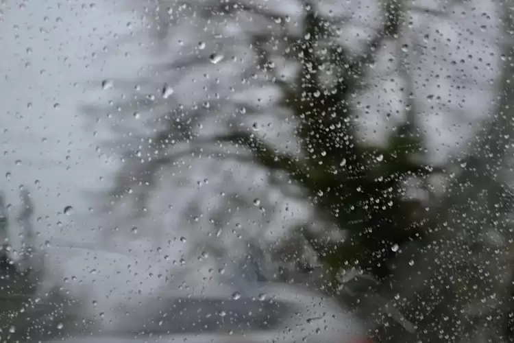 Ο Καιρός σήμερα για Κοζάνη και δυτική Μακεδονία: Δευτέρα του Πάσχα με βροχές και καταιγίδες