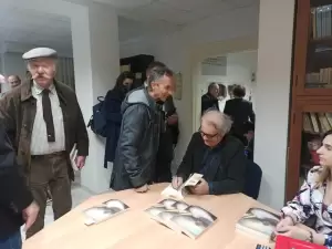 Με επιτυχία πραγματοποιήθηκε η παρουσίαση του βιβλίου «Επισκέπτης από τα Δυτικά…» του Β. Π. Καραγιάννη στη Θεσσαλονίκη