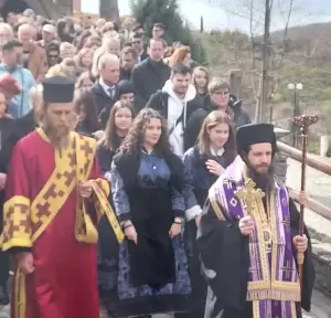 Μεγάλη Παρασκευή, Δρυόβουνο, η Αποκαθήλωση του Εσταυρωμένου