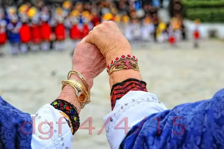 «Ολική επαναφορά» στις Λαζαρίνες