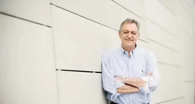 Πάρις Κουκουλόπουλος: Η καθαρή θέση του Ανδρουλάκη τάραξε τα νερά Πάρις Κουκουλόπουλος: Η καθαρή θέση του Ανδρουλάκη τάραξε τα νερά