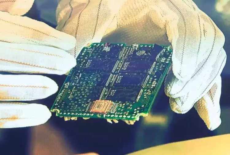 Ο πόλεμος των «μικροτσίπ» – Η κρίση στην Ταϊβάν μπορεί να «τινάξει στον αέρα» τον πλανήτη