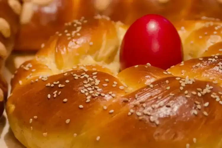 Πώς γίνονται τα τέλεια τσουρέκια