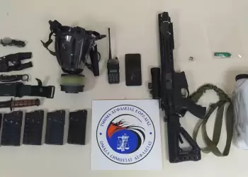 Σύλληψη 37χρονου στην Πτολεμαΐδα για εμπρησμό σε εσωτερικό κοινόχρηστο χώρο πολυκατοικίας