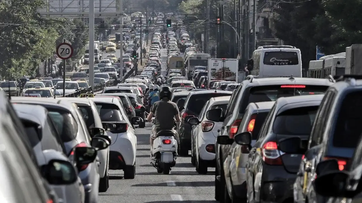 Βενζινοκίνητα Και Diesel: Μόνο Το 10% Των Αυτοκινήτων Θα Μπορούν Να Κυκλοφορούν, Κίνητρα Απόσυρσης