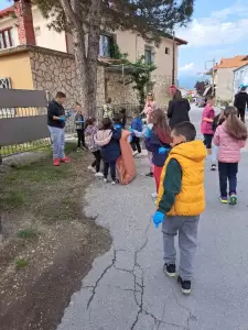 Γραφείο Εθελοντισμού Δήμου Φλώρινας: Δράσεις καθαριότητας, φύτευσης και καλλωπισμού στην κοινότητα Αμμοχωρίου Δράσεις καθαριότητας, φύτευσης και καλλωπισμού στην κοινότητα Αμμοχωρίου από το Γραφείο Εθελοντισμού Δήμου Φλώρινας