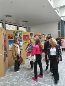 Καλλιτεχνικό σχολείο Κοζάνης:  μαγικός κόσμος του Σαγκάλ έκθεση μαθητών