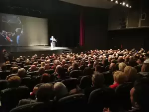 Κατάμεστη η Αίθουσα Τέχνης Κοζάνης στην Κεντρική Ομιλία της Παρασκευής Βρυζίδου