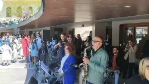 Κοζάνη: Χορός και νιάτα στην πλατεία της πόλης (εικόνες)