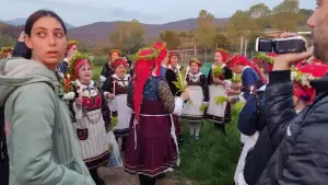 Οι γυναίκες της Λευκοπηγής έπιασαν τον Μάη…