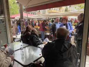 Η Παρασκευή Βρυζίδου το Σάββατο στη λαϊκή αγορά της Κοζάνης