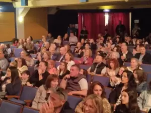 Πήραν άριστα οι μαθητές των σχολείων της Κοζάνης Πήραν άριστα οι μαθητές των σχολείων της Κοζάνης