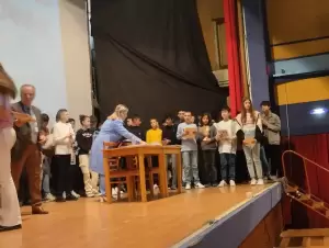 Πήραν άριστα οι μαθητές των σχολείων της Κοζάνης Πήραν άριστα οι μαθητές των σχολείων της Κοζάνης