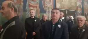 Θεία λειτουργία στον Ιερό Ναό Αγίων Κωνσταντίνου και Ελένης Μαυροδενδρίου