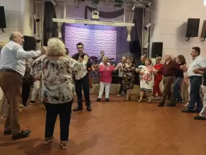 Χορός των Φίλων της Παράδοσης