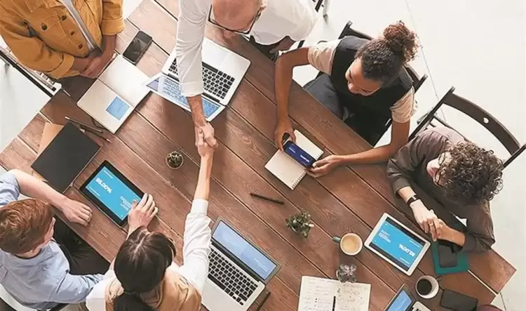 Έρευνα: Επαγγελματική και προσωπική ισορροπία στις προτεραιότητες των νέων