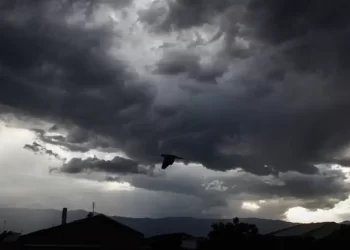Ο Καιρός Σήμερα Για Κοζάνη Και Την Δυτική Μακεδονία: Κυριακή Με Βροχές Και Ισχυρές Καταιγίδες