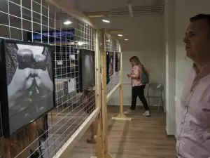 Κοζάνη: Φως, χρώματα, λάμψη... Κοζάνη: Φως, χρώματα, λάμψη…