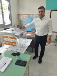 Κοζάνη: Στο "Θάρρος" μίλησαν σήμερα Κυριακή πολίτες σχετικά με το τι περιμένουν την επόμενη ημέρα των εκλογών Κοζάνη: Στο “Θάρρος” μίλησαν σήμερα Κυριακή πολίτες σχετικά με το τι περιμένουν την επόμενη ημέρα των εκλογών