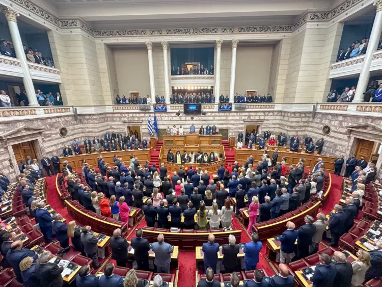 Οι Γαλάζιες Τρικλοποδιές Για Μια Θέση Στη Βουλή, Οι Σφήνες Στις Υπουργικές Καρέκλες Και Τι Γυρεύουν 5 Πρέσβεις Στην Αλεξανδρούπολη