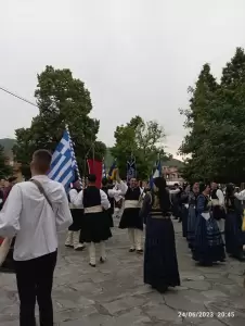 Πάνω από 180 χορευτές παρουσιάζουν ένα μοναδικό θέαμα