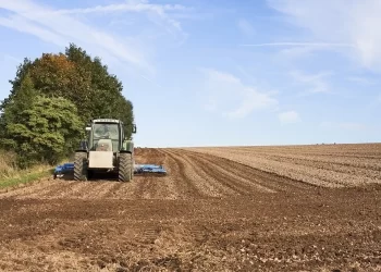 Σχέδια Βελτίωσης Για Τους Αγρότες – Ολοκληρώνονται Τα Αιτήματα Αποριστικοποίησης