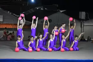 Φλώρινα: Εντυπωσίασε η εκδήλωση επίδειξης ρυθμικής, γενικής γυμναστικής, σύγχρονου χορού και zumba Φλώρινα: Εντυπωσίασε η εκδήλωση επίδειξης ρυθμικής, γενικής γυμναστικής, σύγχρονου χορού και zumba