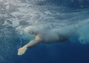 Για Ποιους Και Πότε Γίνεται Επικίνδυνη Η Κολύμβηση