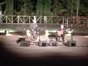 Κοζάνη: Μαγική συναυλία με τον Χρήστο Θηβαίο